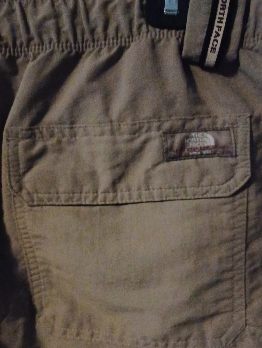 The North Face Men's Khaki Nylon Cargo Shorts Size L